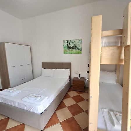 Hotel Sirena Radhimë Dış mekan fotoğraf