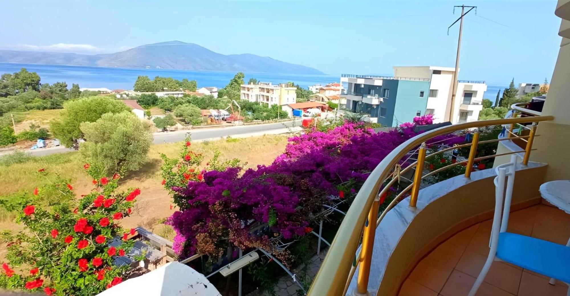 Hotel Sirena Radhimë Dış mekan fotoğraf