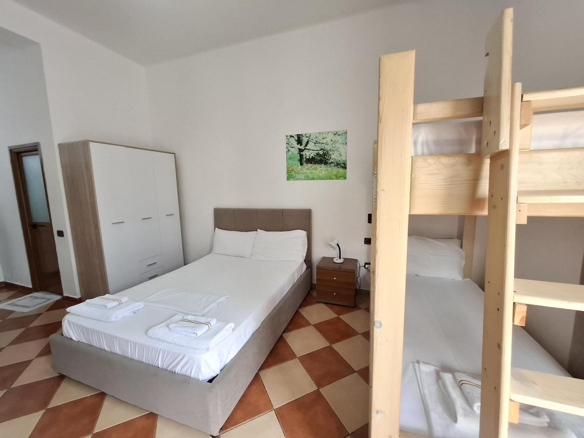 Hotel Sirena Radhimë Dış mekan fotoğraf
